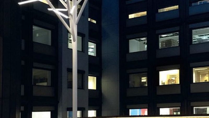 太阳能户外照明智能控制方案：智慧之光，照亮未来**